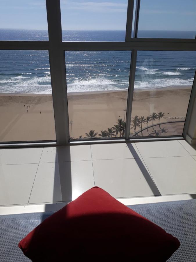 Into The Blue On The Beach Durban Eksteriør billede